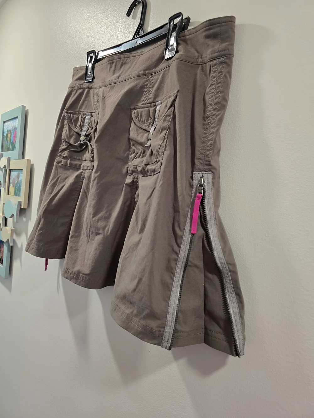 Women’s Utility Skort in Taupe with Front Flap Pockets